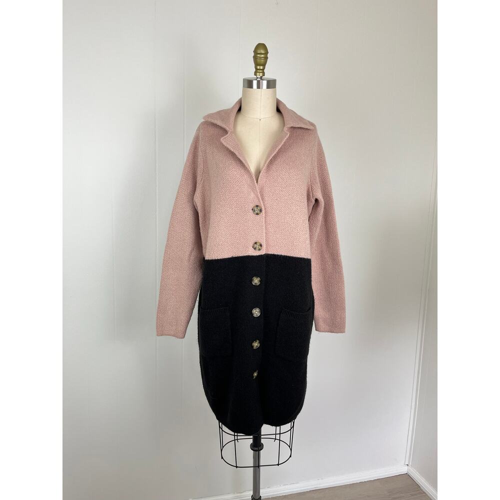 Torrid Beige & Black‎ Colorblock Button Front Sweater Coat 00 Medium 10 Cozy